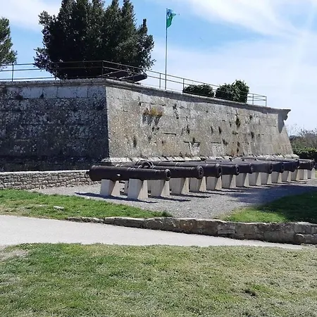 In Pula With Swimming Pool